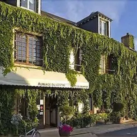 Logis Hotels Auberge Du Centre Chateaux de la Loire-2